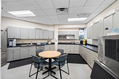 Welcome to an exceptional investment opportunity with this - photo 10