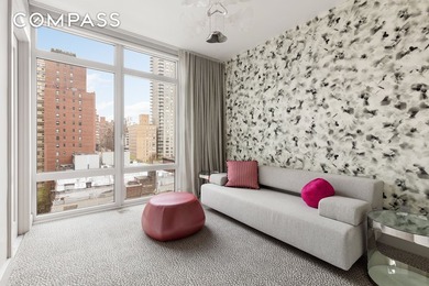 Perched high above the city, this exceptional full-floor - photo 15
