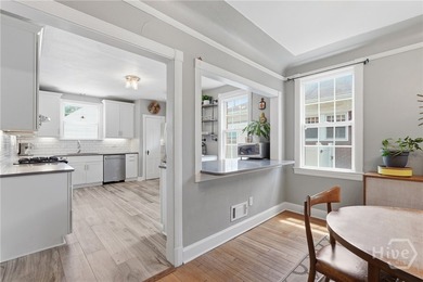 Charming and well-built, this beautifully maintained 4 bedroom - photo 17