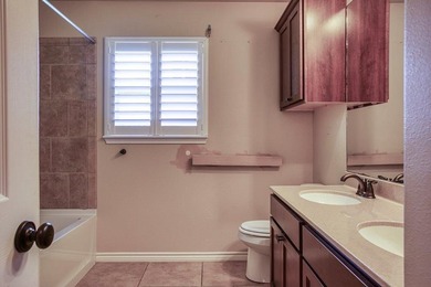 COME SEE YOUR NEW HOME! This gorgeous home features all the - photo 18