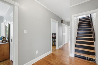 Charming and well-built, this beautifully maintained 4 bedroom - photo 23