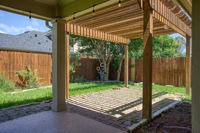 COME SEE YOUR NEW HOME! This gorgeous home features all the - photo 27