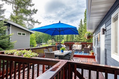 235 Fox Hollow is ideal for full-time living, seasonal retreat - photo 4