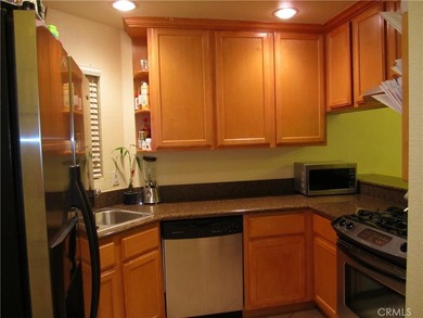 Located in the heart of Long Beach's vibrant Zaferia - photo 3