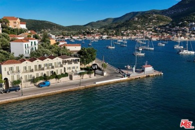 (private lake, pond, creek) Home For Sale in  California