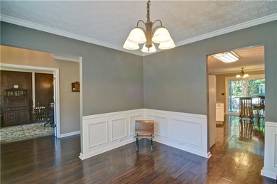 Make this charming Wyngate/Towne Lake home your own! Wonderful - photo 12