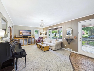 VERDANT RETREAT + VERSATILE LIVING in bike-friendly Lake Edge - photo 12