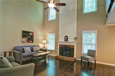 Make this charming Wyngate/Towne Lake home your own! Wonderful - photo 15