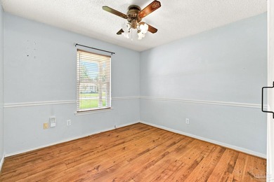 Looking for a home that's been well cared for without breaking - photo 17