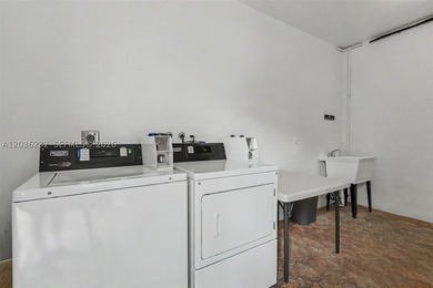 Perfect Fort Lauderdale Beach Pied-a-Terre! Meticulously - photo 21