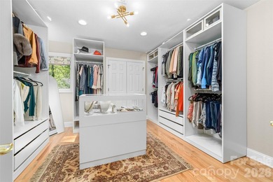 Beautifully updated 5BR/4.5BA home in desirable Shelby - photo 28