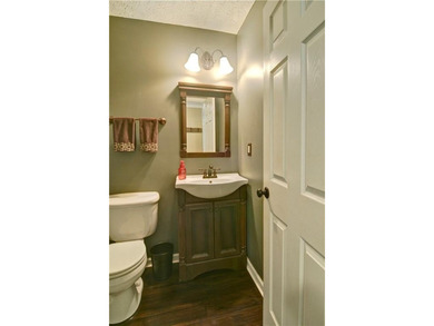 Make this charming Wyngate/Towne Lake home your own! Wonderful - photo 29
