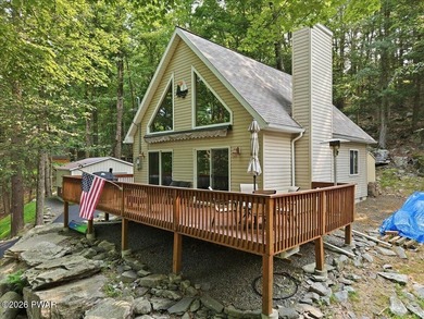 Feels like new! This charming chalet sits on an oversized lot - photo 4