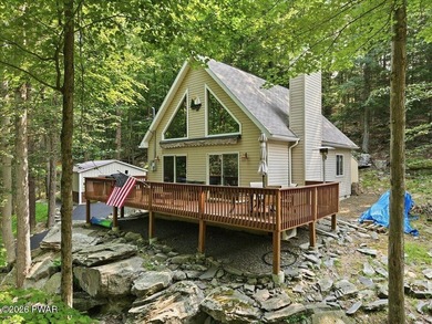 Feels like new! This charming chalet sits on an oversized lot - photo 5