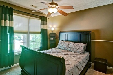 Make this charming Wyngate/Towne Lake home your own! Wonderful - photo 36