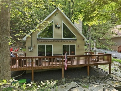 Feels like new! This charming chalet sits on an oversized lot - photo 6