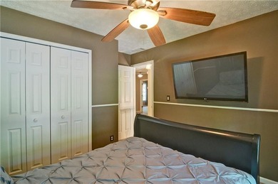 Make this charming Wyngate/Towne Lake home your own! Wonderful - photo 37