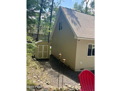 Feels like new! This charming chalet sits on an oversized lot - photo 7