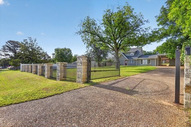 Welcome to Your New Oasis. Step into a private retreat that - photo 2