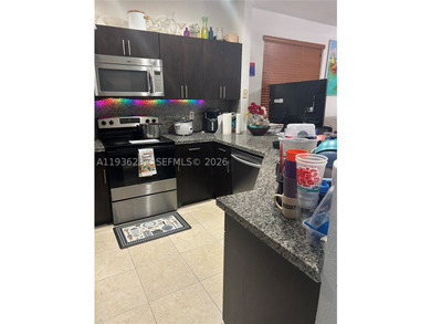 Spacious 4-bedroom, 3.5-bath home currently rented. Great - photo 11
