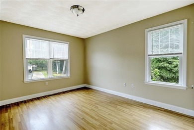 Welcome to this inviting end unit condo offering the perfect - photo 12