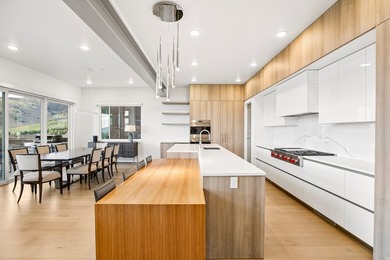 Luxury StandAlone Townhome at Apex Residences - Premier - photo 13
