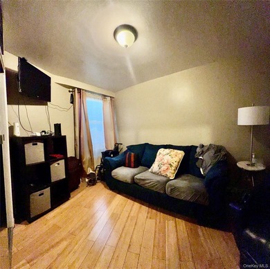 Welcome to this very spacious 3-bedroom co-op apartment located - photo 14