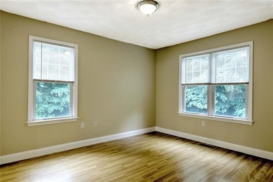 Welcome to this inviting end unit condo offering the perfect - photo 15