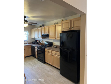 Welcome to comfortable carefree living! maintained 2bdr 2 bath - photo 16