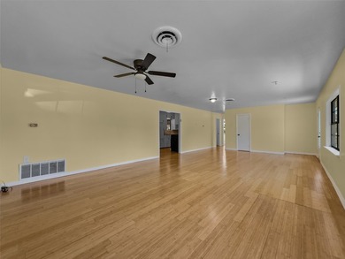 Welcome to this charming Vernon residence offering comfort - photo 18