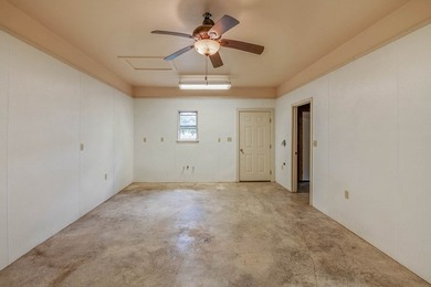 A beautiful property with over 2,500' of both sides of Elm Creek - photo 29