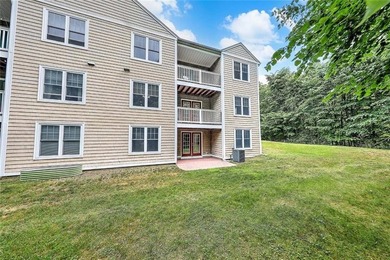 Welcome to this inviting end unit condo offering the perfect - photo 31