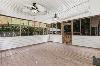 Welcome to this spacious 4-bedroom home offering over 2000 - photo 36