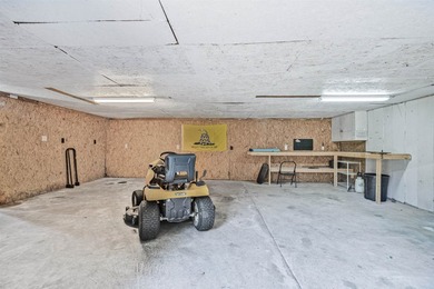 Welcome to this spacious 4-bedroom home offering over 2000 - photo 41