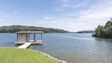 -STUNNING WATERFRONT PENINSULA HOME ON WATTS BAR LAKE - photo 5