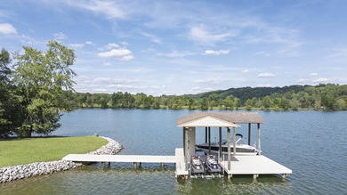 -STUNNING WATERFRONT PENINSULA HOME ON WATTS BAR LAKE - photo 6