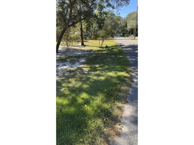 **Prime Canal-Front Lot - Perfect for Your Dream Home** Nestled - photo 2