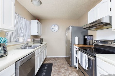 FEEL RIGHT AT HOME IN THIS COZY ONE STORY HOME. IT HAS A - photo 12