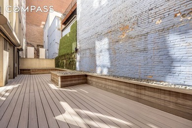 A rare full-floor maisonette at the intersection of SoHo s - photo 13