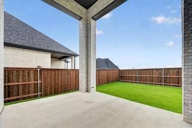 This home features an extended primary suite with a spa-inspired - photo 22