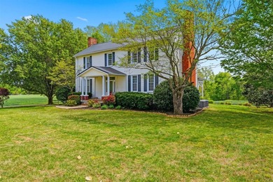 Charming plantation style home situated on over an acre of land - photo 2