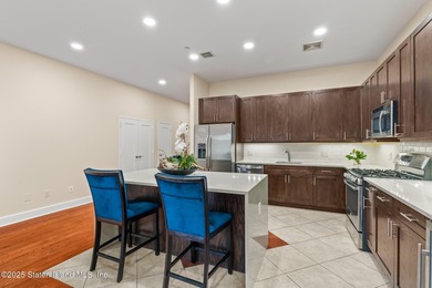 *PRICED TO SELL! GORGEOUS first-floor RENOVATED 2 BEDROOM 2 BATH - photo 24