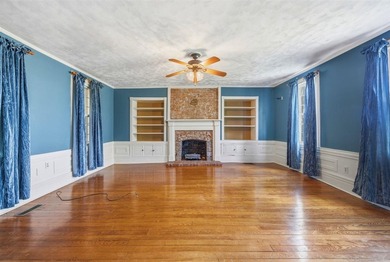 Charming plantation style home situated on over an acre of land - photo 6