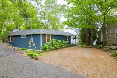 Lake Home Sale Pending in Hopatcong, New Jersey