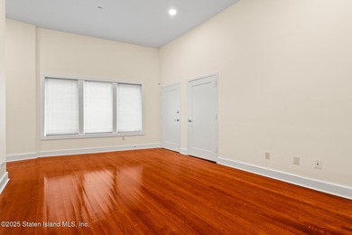 *PRICED TO SELL! GORGEOUS first-floor RENOVATED 2 BEDROOM 2 BATH - photo 33