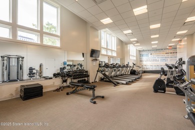 *PRICED TO SELL! GORGEOUS first-floor RENOVATED 2 BEDROOM 2 BATH - photo 45