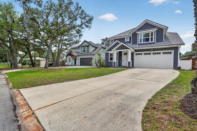 Presenting an exceptional expression of refined coastal grandeur - photo 5