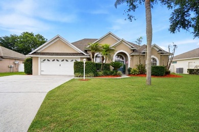 Under contract-accepting backup offers. Located in one of SE - photo 1