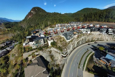 Welcome to Skyridge! One of Squamish's most sought-after - photo 8