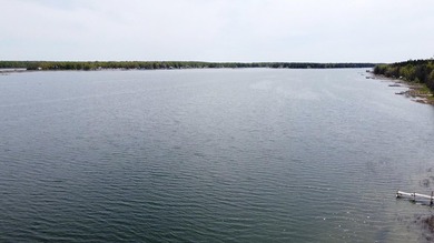 Outstanding Lasalle Island building lot offers an authentic - photo 13